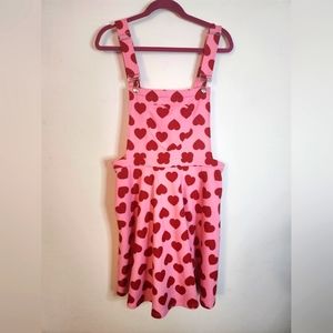Hot topic heart skirtall. Xl. Scuba material